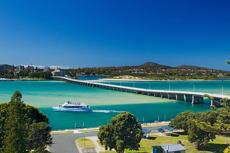 South Pacific Palms Motor Inn Tuncurry Εξωτερικό φωτογραφία