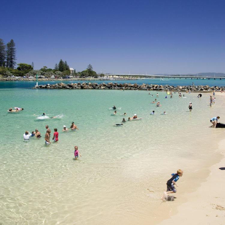 South Pacific Palms Motor Inn Tuncurry Εξωτερικό φωτογραφία