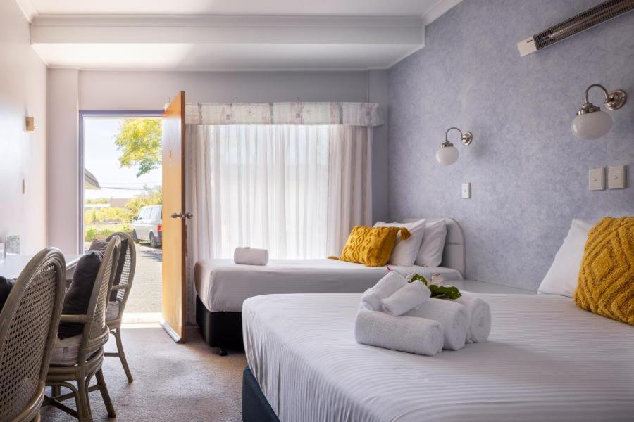 South Pacific Palms Motor Inn Tuncurry Εξωτερικό φωτογραφία